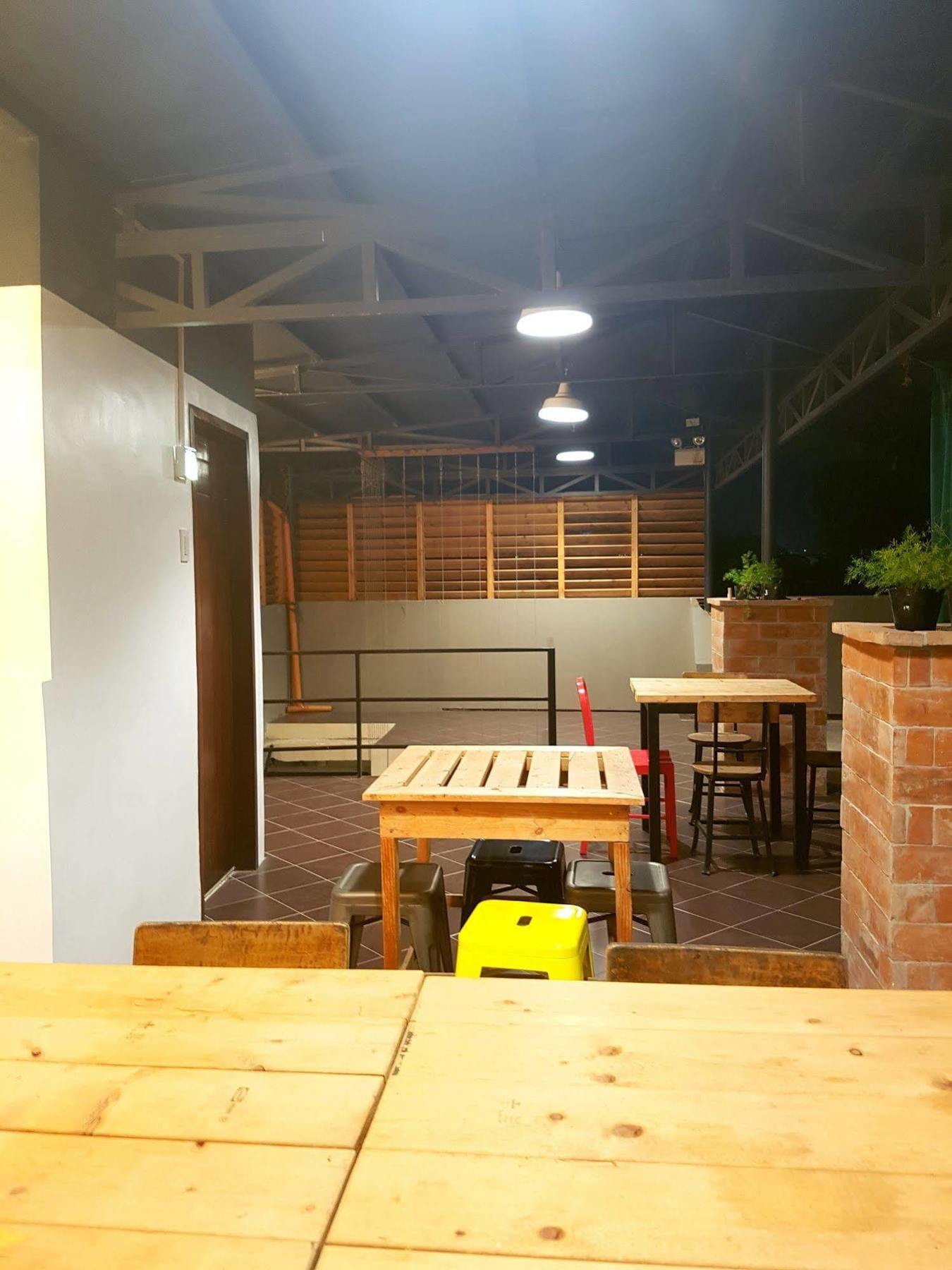 Aliria Bed And Breakfast Tagbilaran City Exterior photo