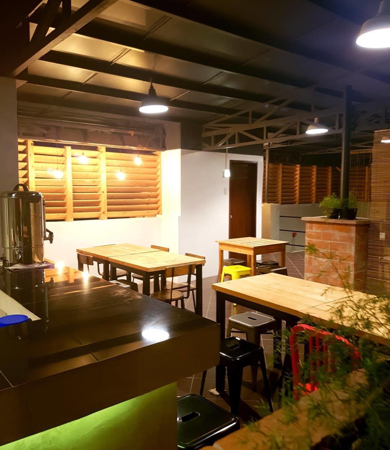 Aliria Bed And Breakfast Tagbilaran City Exterior photo
